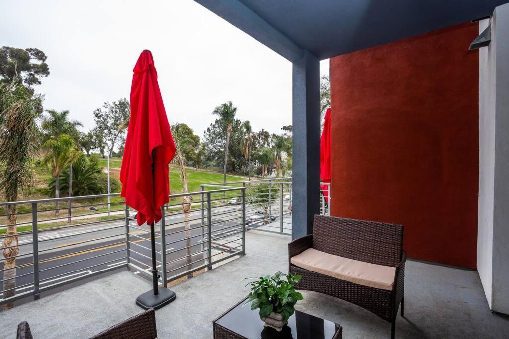 Studio With Large Balcony- San Diego Gateway Exterior foto